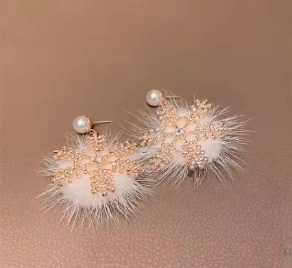 Diamond Studded Pearl Fluffy Snowflake Earrings Winter Plush Snow Earrings